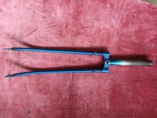 Fourche 172mm  en acier pour