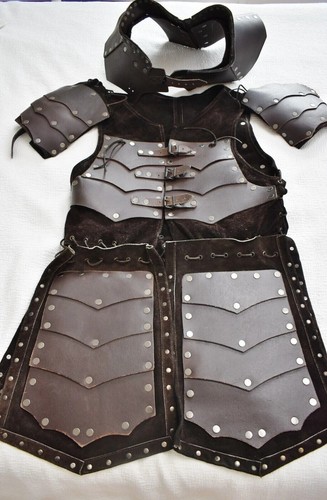 Armure médiévale cuir gn - armure,