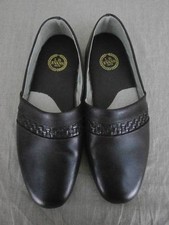 L  Evans Leather Slippers 279