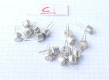 2x Motorola 2N3635 transistor. Lot de 2