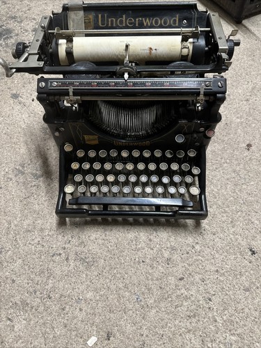 Machine écrire - (n11),