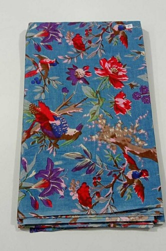 Tissu multicolore imprimé