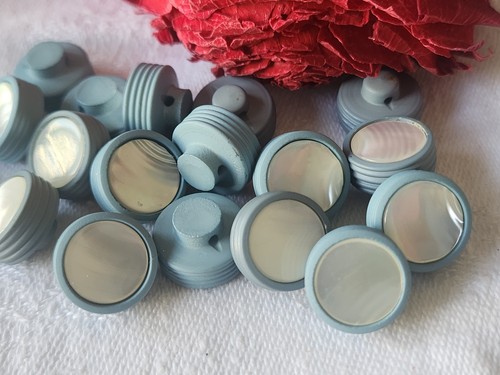Lot boutons anciens en - boutons,