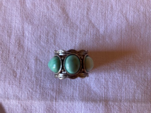 Tres jolie bague - jolie, turquoises