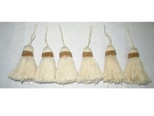 6 PETITS POMPONS GLANDS