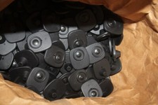 Lot de 280 Badges / Badges noir  avec  Clou Pour Portique AntiVol