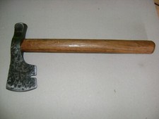 Outil Ancien ,Hache marteau de