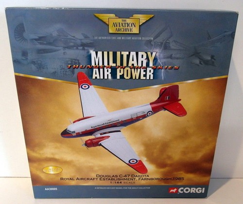 Corgi 144 aa30005 douglas - 1/144,
