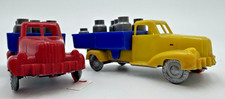 Jouet camions laitier transport alimentaire vers 1950 2 pièces
