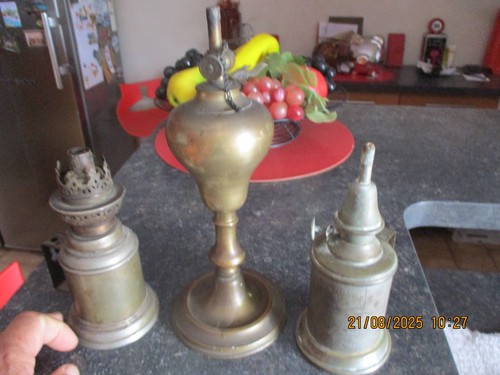 Ancienne lampe essence - essence, et