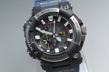 [Boîte, papier] Montre Homme