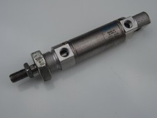 Vérin pneumatique FESTO DSNU 25 25 PPV A Ø 25 course 25