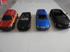 lot de 4 voitures miniatures