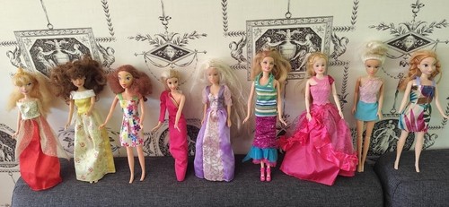 Lot poupees barbie mattel - lot,