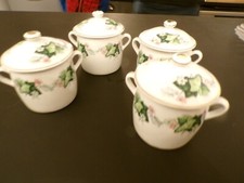Lot de 4 petits pots couverts Apilco decor de fleurs et de lierre ( ref 44 )