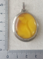 Ancien pendentif en argent et ambre laiteux