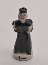 Fèves Métier Le Curé. 