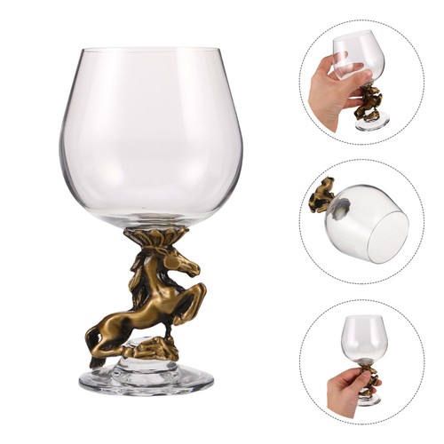 Verre pied forme de - pied, en