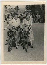 PHOTO ANCIENNE - VÉLO FEMME