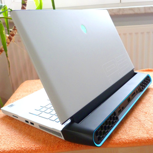 Alienware area 51m high end - area,