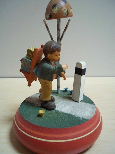Vintage anri reuge music box - box,