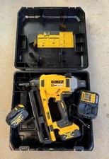 Cloueur béton DEWALT DCN890P2-QW 18v Brushless