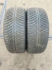 Pneus D'Hiver 235/45 R18 98V