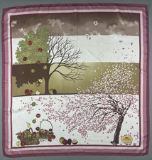 Magnofique foulard vintage  " LONGCHAMP "