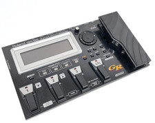 Synthétiseur guitare Roland