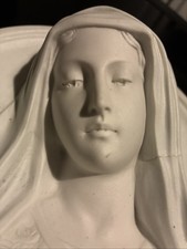 Superbes Médaillon bas-relief de Marie  en Biscuit  Neuf Et  Ancien Rare