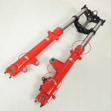 Fourche avec tés Showa rouge