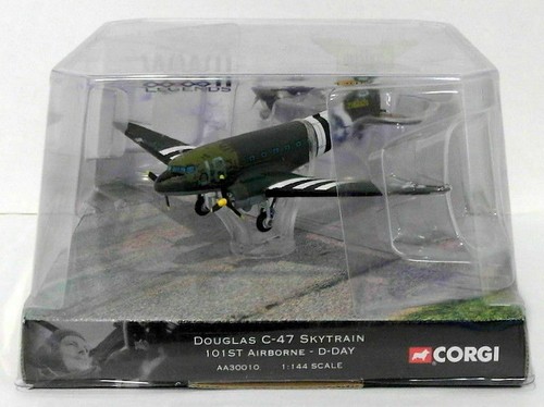 Corgi douglas skytrain - c-47,