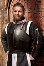 Acier milanais médiéval cuirasse chevalier cuirasse guerrier poitrine veste...