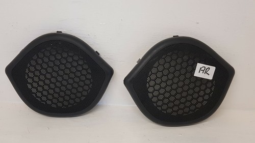 Cache enceinte porte arrière