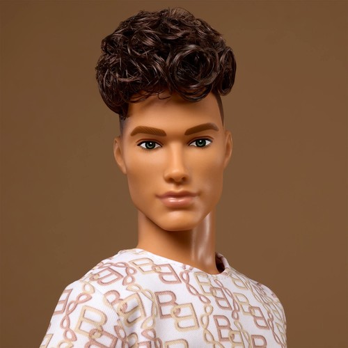 Barbie basics ken - ken, 2026