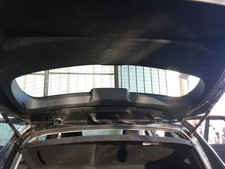 Verin de coffre TOYOTA AURIS 2