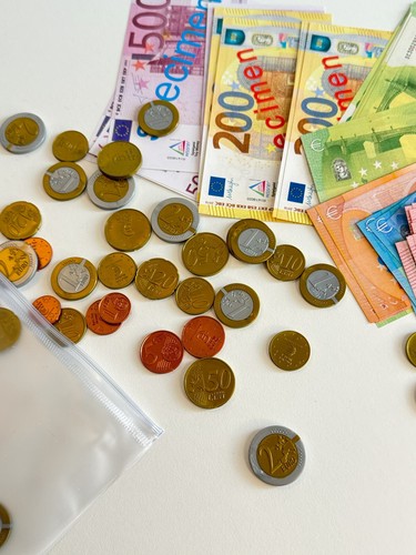 Monnaie factice pièces et - factice,