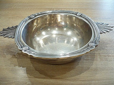 Ancienne coupe  Métal
