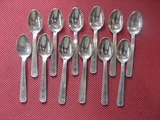 ++"523.9"   12 CUILLERES A