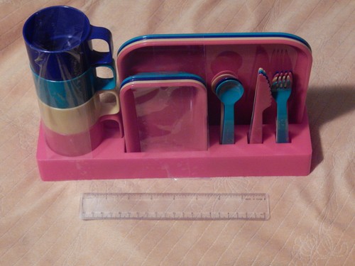 Multi color plastic dining - multi-color,