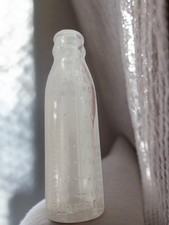 Ancien biberon Berger en verre vintage, objet de collection rétro marque Berger