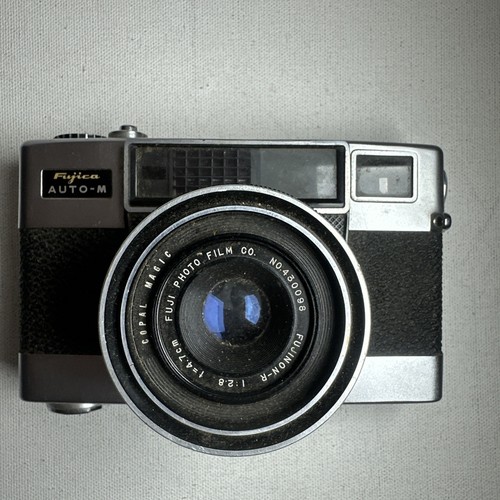 Fujica auto 35mm camera - auto-m,
