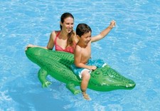 BOUEE GONFLABLE GEANTE  CROCODILE AVEC POIGNEE+KIT DE REPARATION ADULTES/ENFANTS
