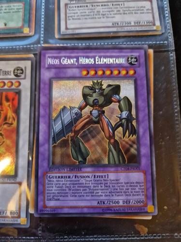 Carte néos géant - yu-gi-oh,