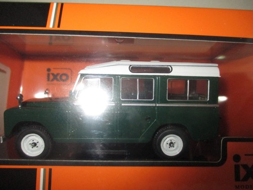 Miniature ixo land rover - ixo,