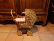 Ancien berceau en osier pour poupée,marque LEIPOLD, made in germany