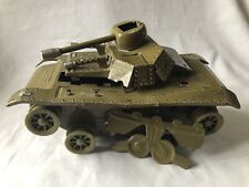 Joustra : char, tank, en tôle Tchad. Militaire, guerre. WW2.