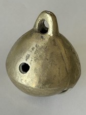 Ancienne petite cloche ronde