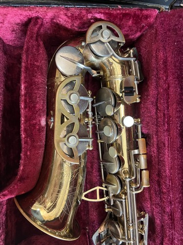 Alto saxophone aubert - saxophone.,