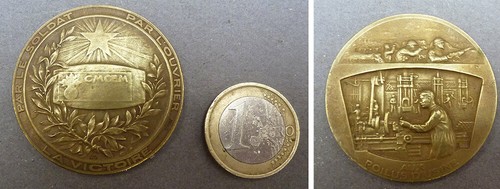 Médaille bronze aux poilus - médaille,